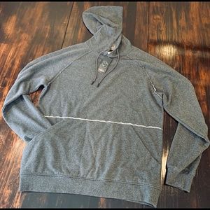NWT Raw Edge Raglan Hooded Sweatshirt Size: Large